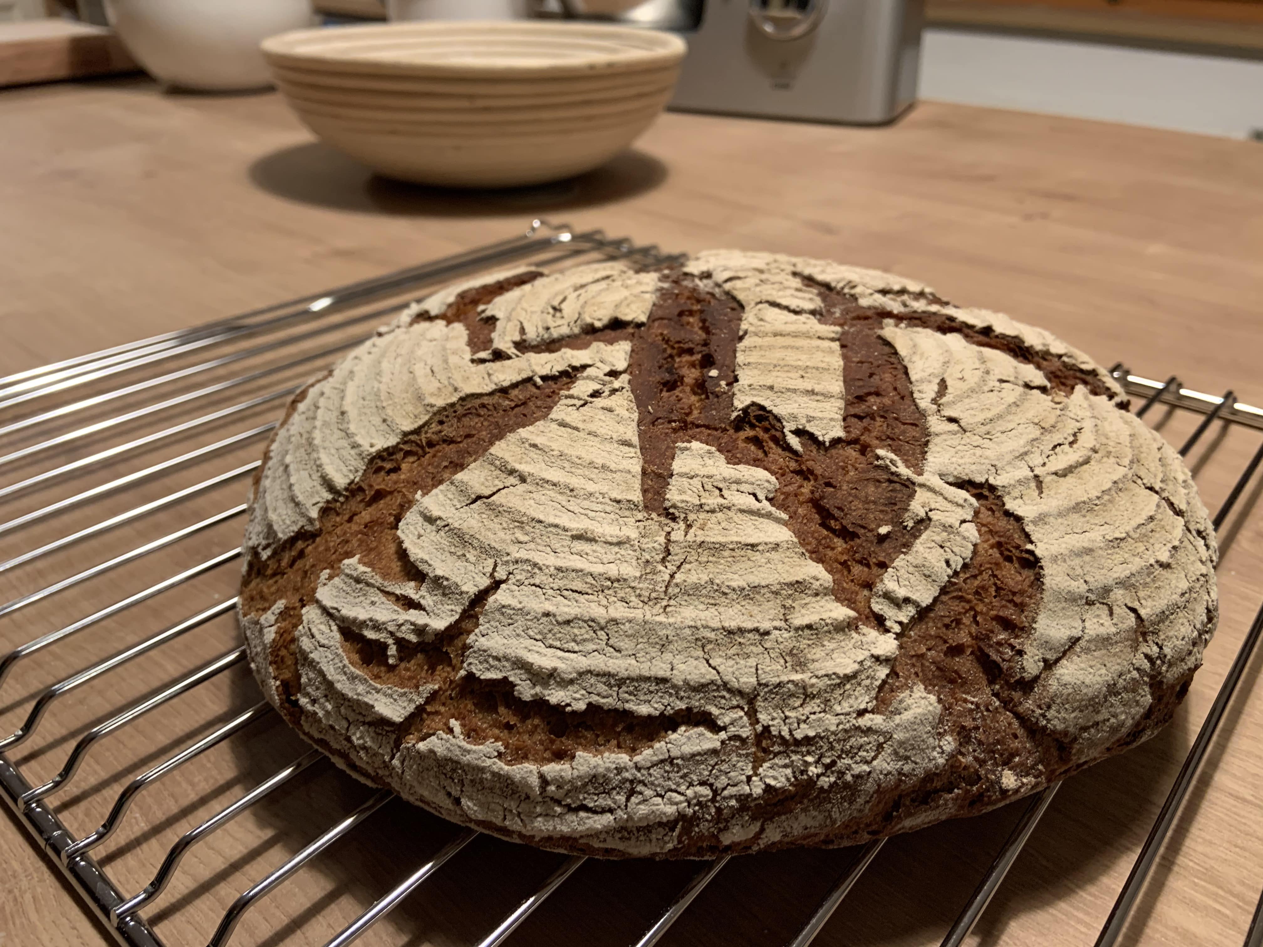 Bauernbrot_YouTube: Serschenhof
